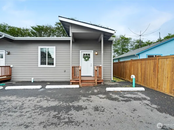 758 C Point Brown Avenue SE, Ocean Shores, WA 98569