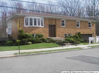4 Louise St, Staten Island, NY
