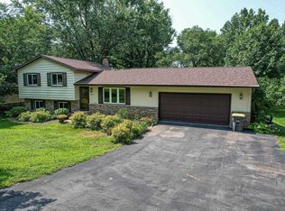 W8341 North Shore Drive, Onalaska, WI 54650