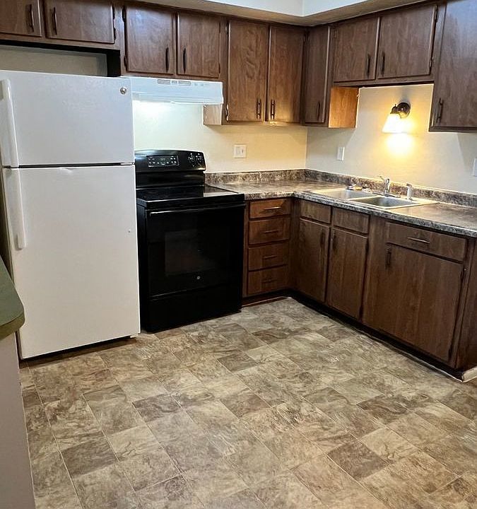 1st image of 4664 Burkhardt Ave APT A