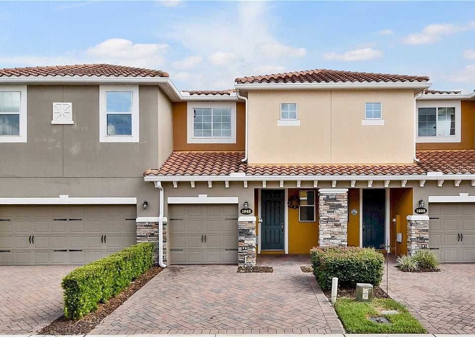 1st image of 1942 Silverweed Way