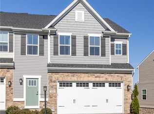 1445 Deer Creek Crossing Dr, Canonsburg, PA 15317