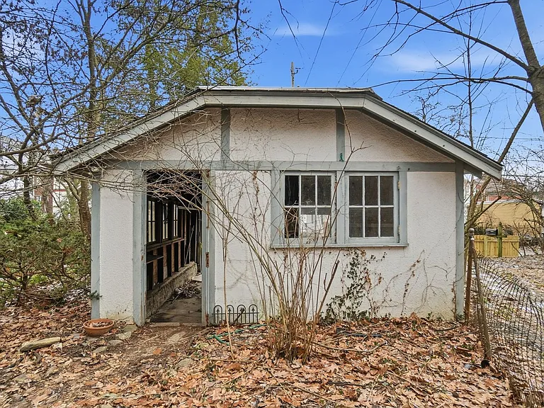 2104 Iuka Ave — Photo 34