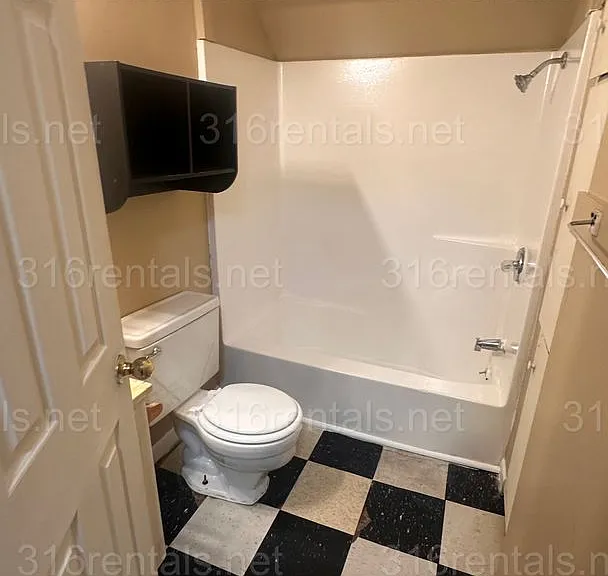 1446 S Water St #C — Photo 8