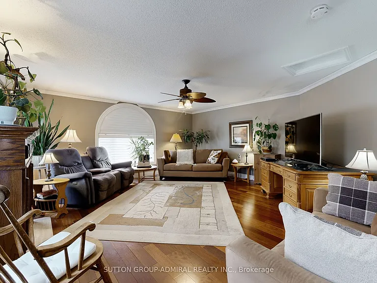 32 Stephanie Ln #UPPER — Photo 21