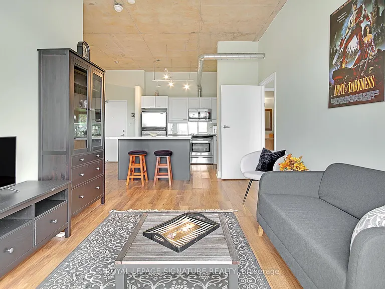 955 Queen St W #Penthouse 08 — Photo 3