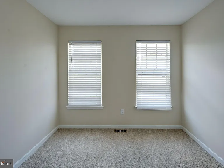 7827 Crystal Brook Way — Photo 23
