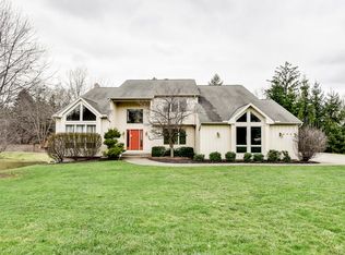 5036 Hidden Creek Cir, Solon, OH 44139