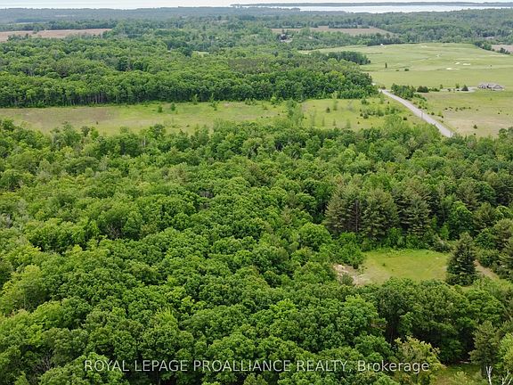 3rd image of 207 Middle Ridge Rd