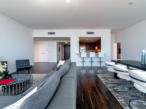 5th image of 900 W Olympic Blvd Unit 44