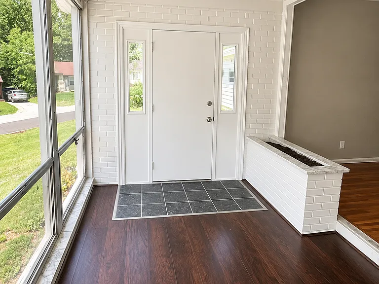 10300 Dudley Dr — Photo 7