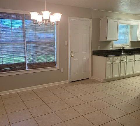 5th image of 11425 Wedgewood Dr