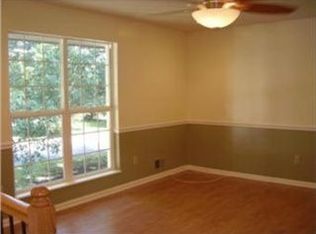 9526 Overhill Rd, Kansas City, MO 64134