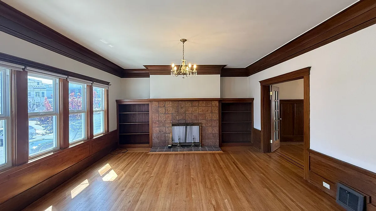 Building Photo - 183 17th Ave