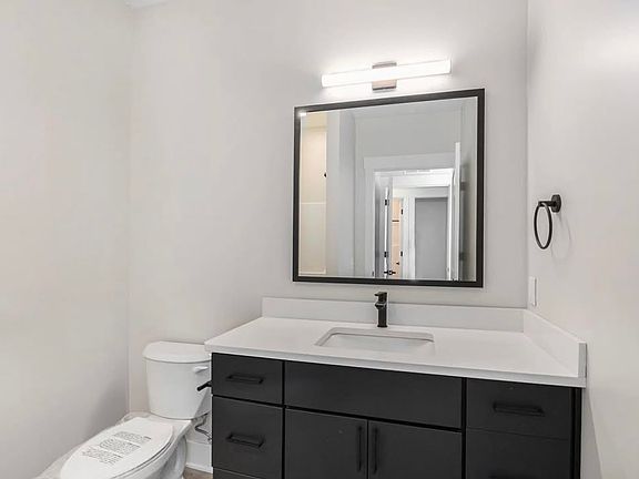4th image of 3234 Prospect St #305