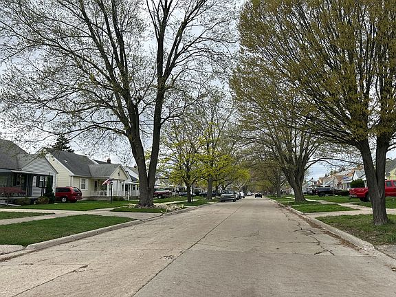 4th image of 1646 Leblanc St