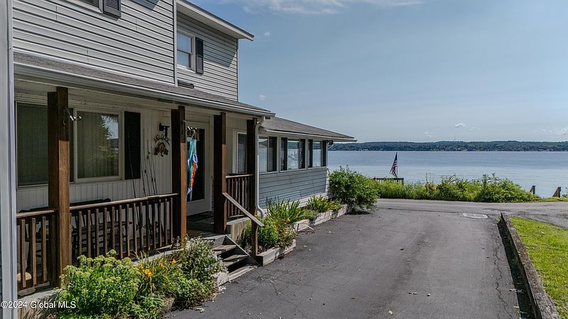 5th image of 58 Riley Cove Road