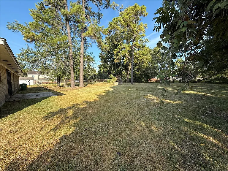 7325 Ley Rd — Photo 39