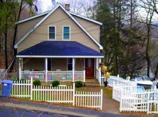 5 Golden Hill Rd, Danbury, CT 06811