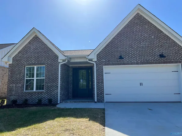 69 Village Ln, Boaz, AL 35956