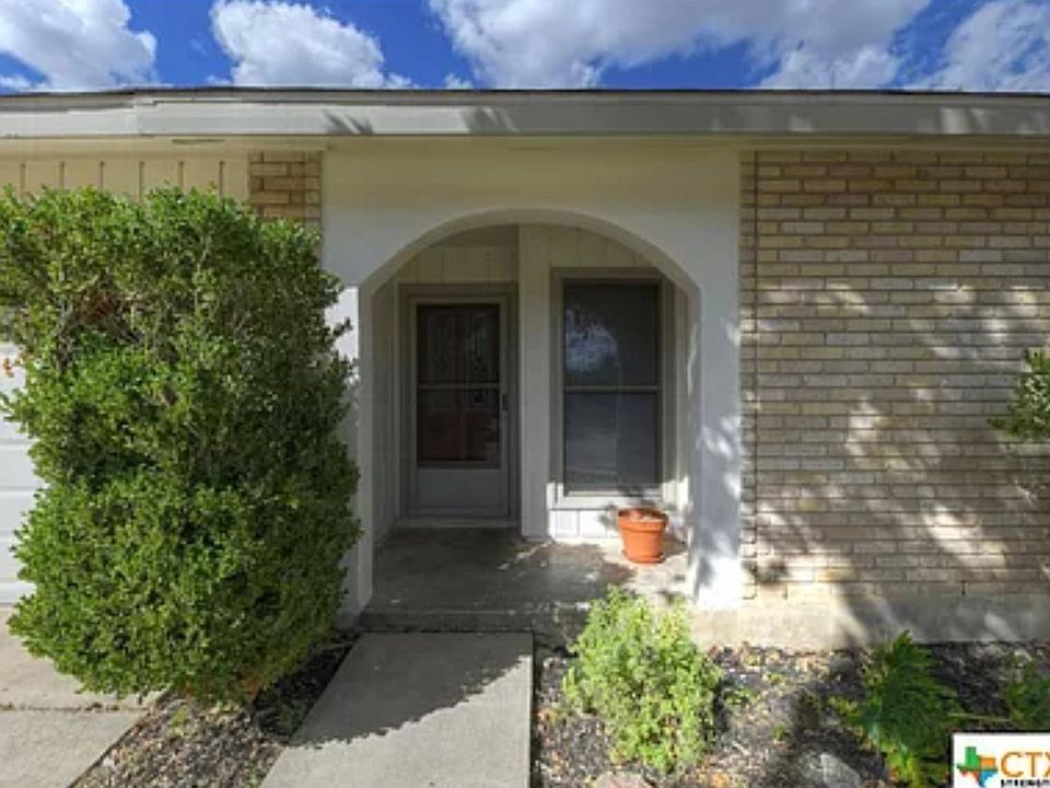 1st image of 224 Anhalt Dr