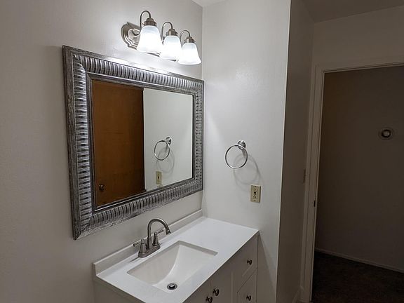 2nd image of 884 Bing Dr #1