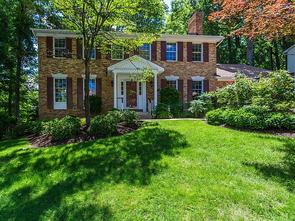 2nd image of 9605 Ceralene Ct
