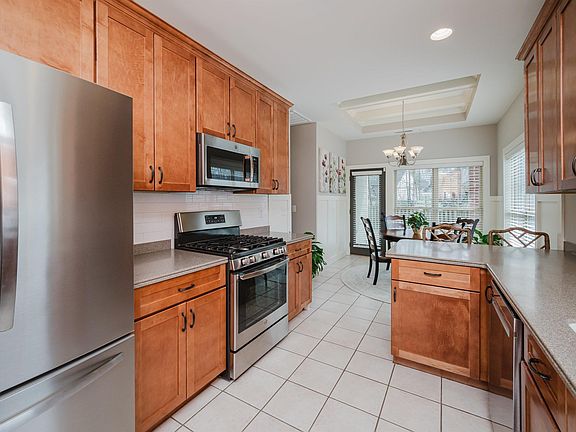 4th image of 229 Piney Woods Ln