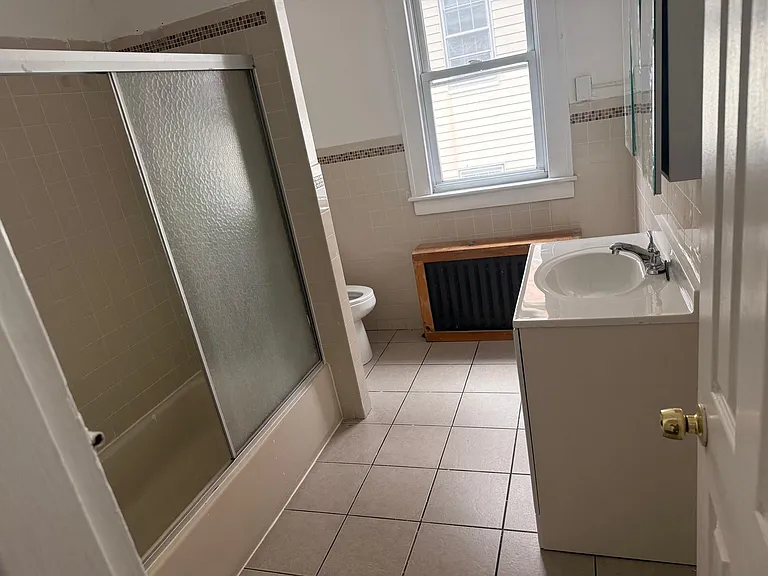 39 Fox St #2 — Photo 14