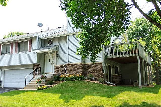 1st image of 613 Evergreen Dr