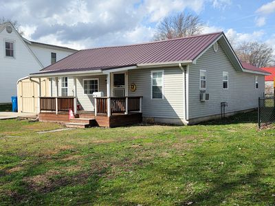 127 Park Ave, Flora, IL, 62839