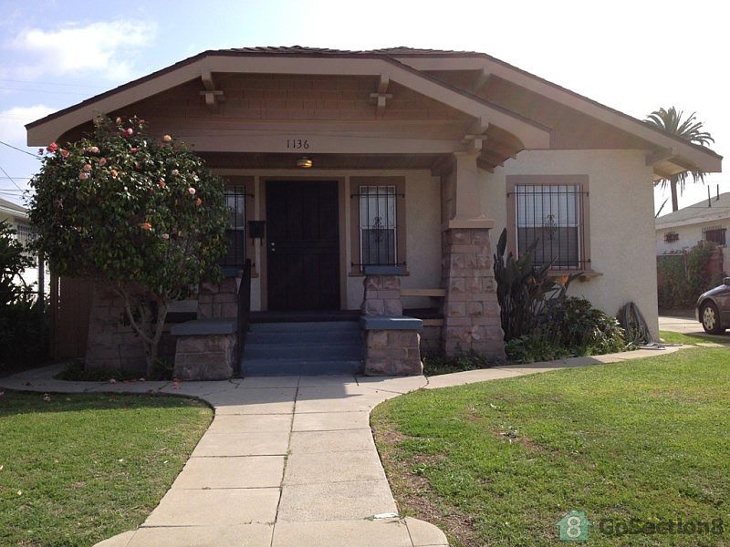 1st image of 1136 W 75th St