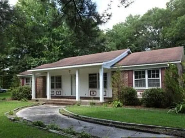 207 Butler Mill Rd, Bladenboro, NC 28320