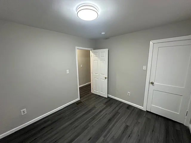 1514 Republic Ave — Photo 13
