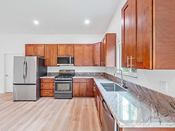 3rd image of 92-9131 Paradise Pkwy Lot 20