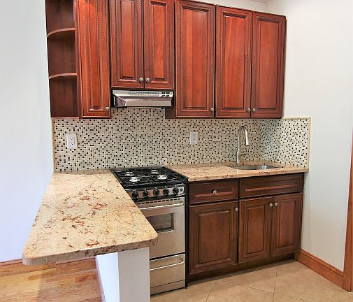3rd image of 157 W 76th St #3