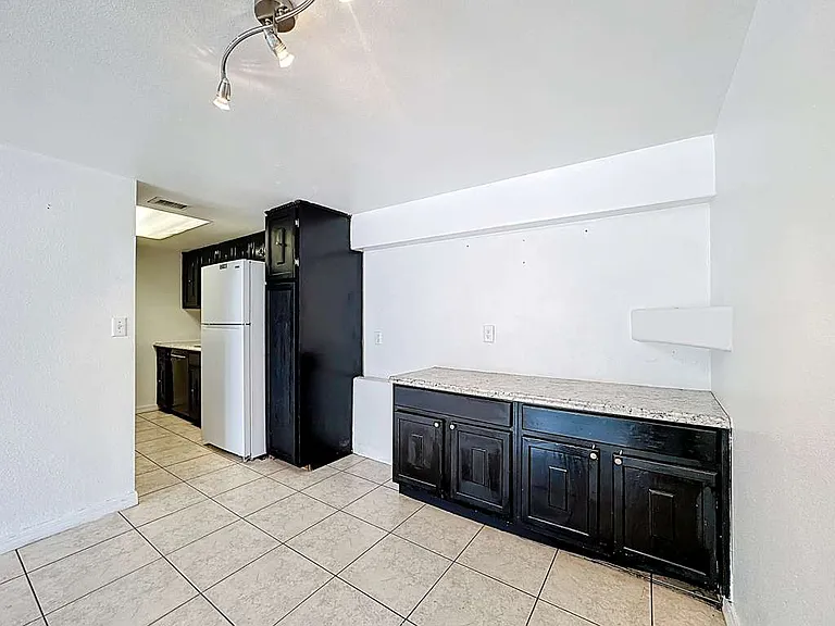 5977 Village Cir #5977 — Photo 11