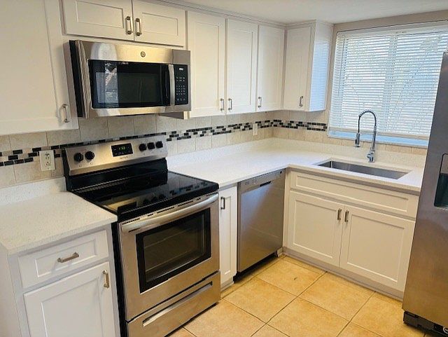 1st image of 3105 Wellington Dr
