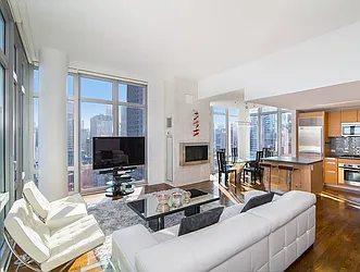 Rented by R New York