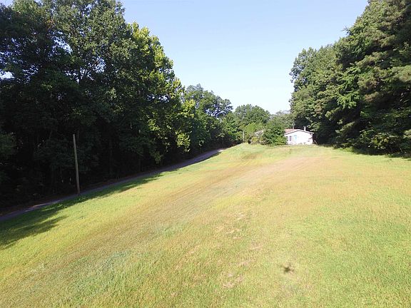 4th image of 215 County Road 1041