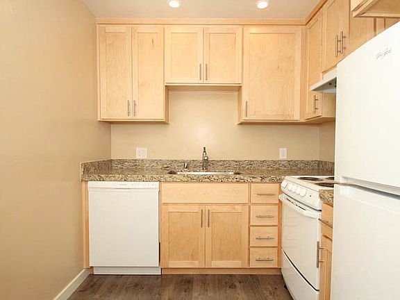 4th image of 417 Del Medio Ave APT 2