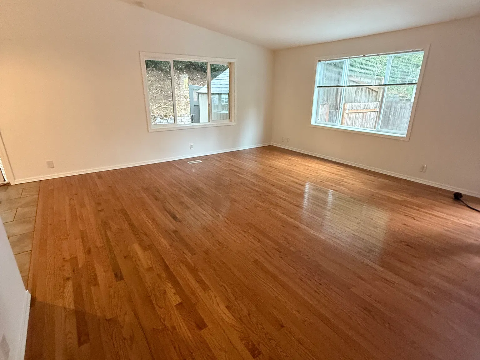 3 bed, 1344 sqft, $3,200 — Photo 4