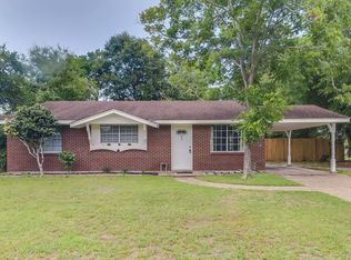 2610 Demaret Dr, Gulfport, MS 39507