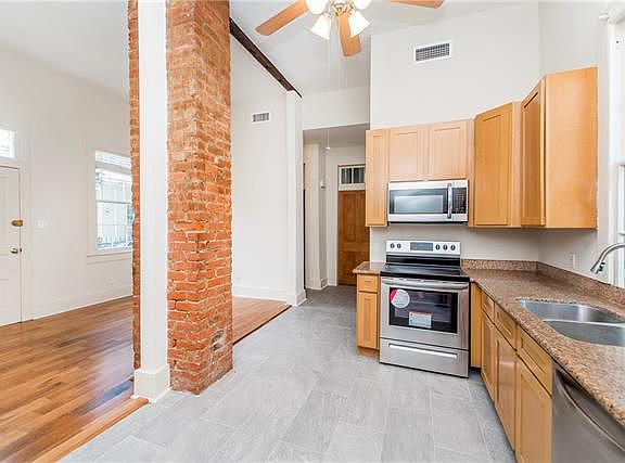 3rd image of 1745 Josephine St