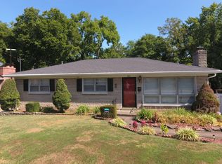6813 Shareith Dr, Louisville, KY 40228