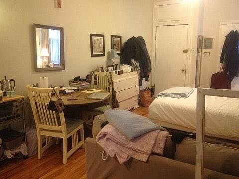 2nd image of 1104 Spruce St APT 1C