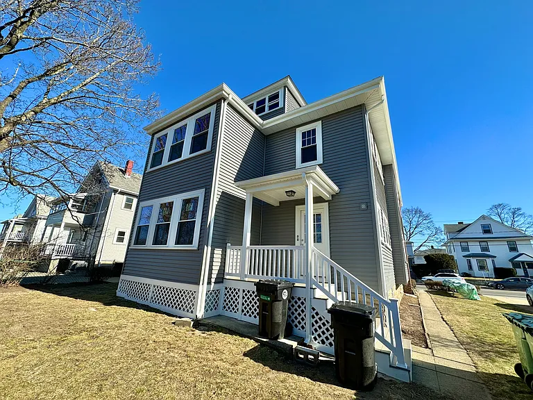 290 Waverley Ave #1 — Photo 14