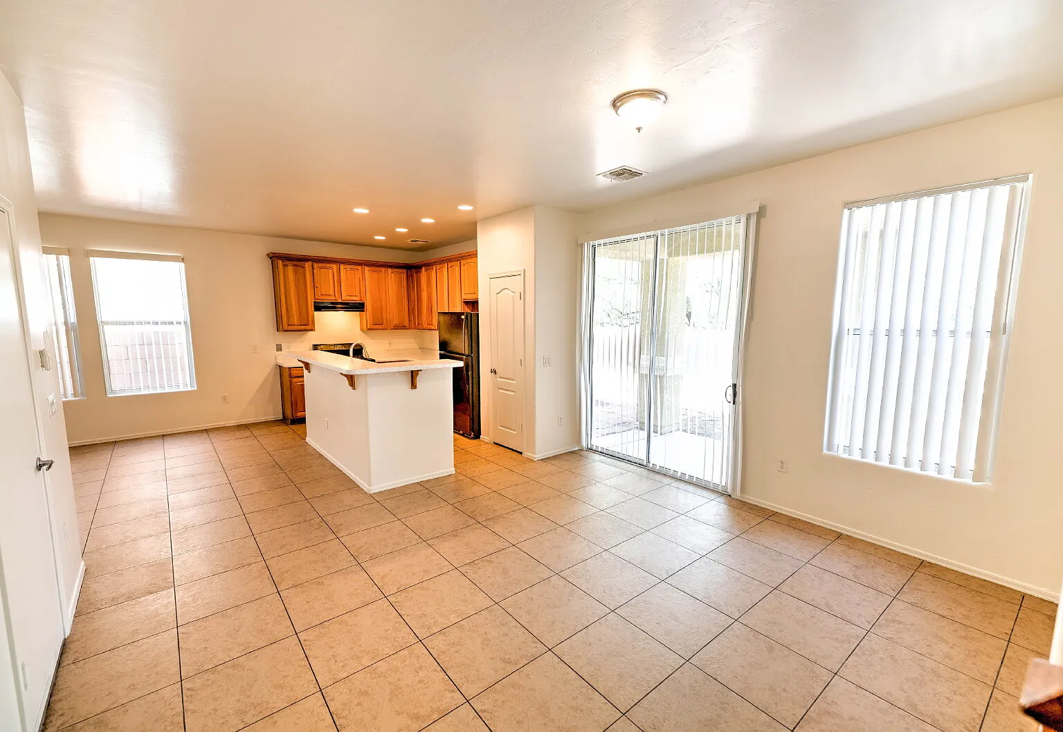 3 bed, 2.0 bath, 1608 sqft, $1,890 — Photo 1