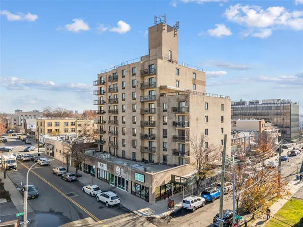 213-02 42nd Ave #2C, Bayside, NY 11361