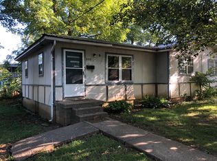 555 E 2nd St, Russellville, KY 42276